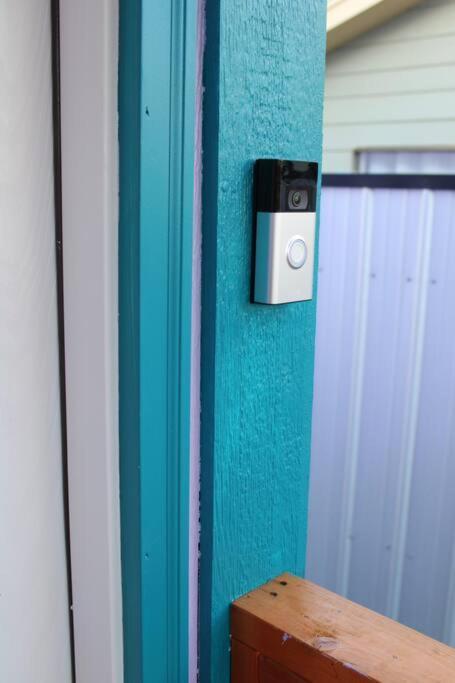Agave Tiny House At Cactus Flower-Hot Tub-Pet Friendly-No Pet Fees! Albuquerque Exterior photo