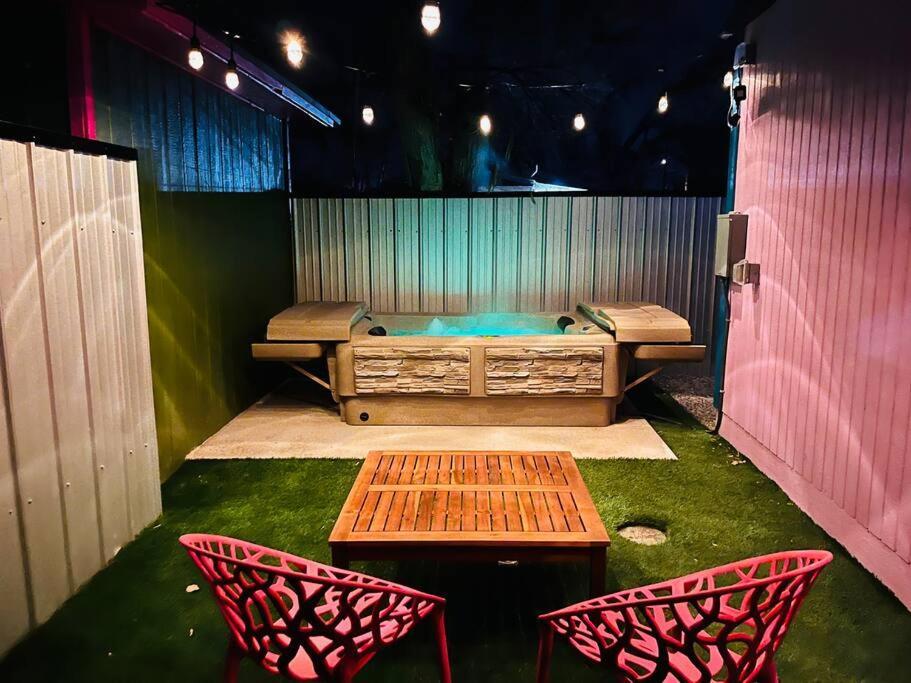 Agave Tiny House At Cactus Flower-Hot Tub-Pet Friendly-No Pet Fees! Albuquerque Exterior photo